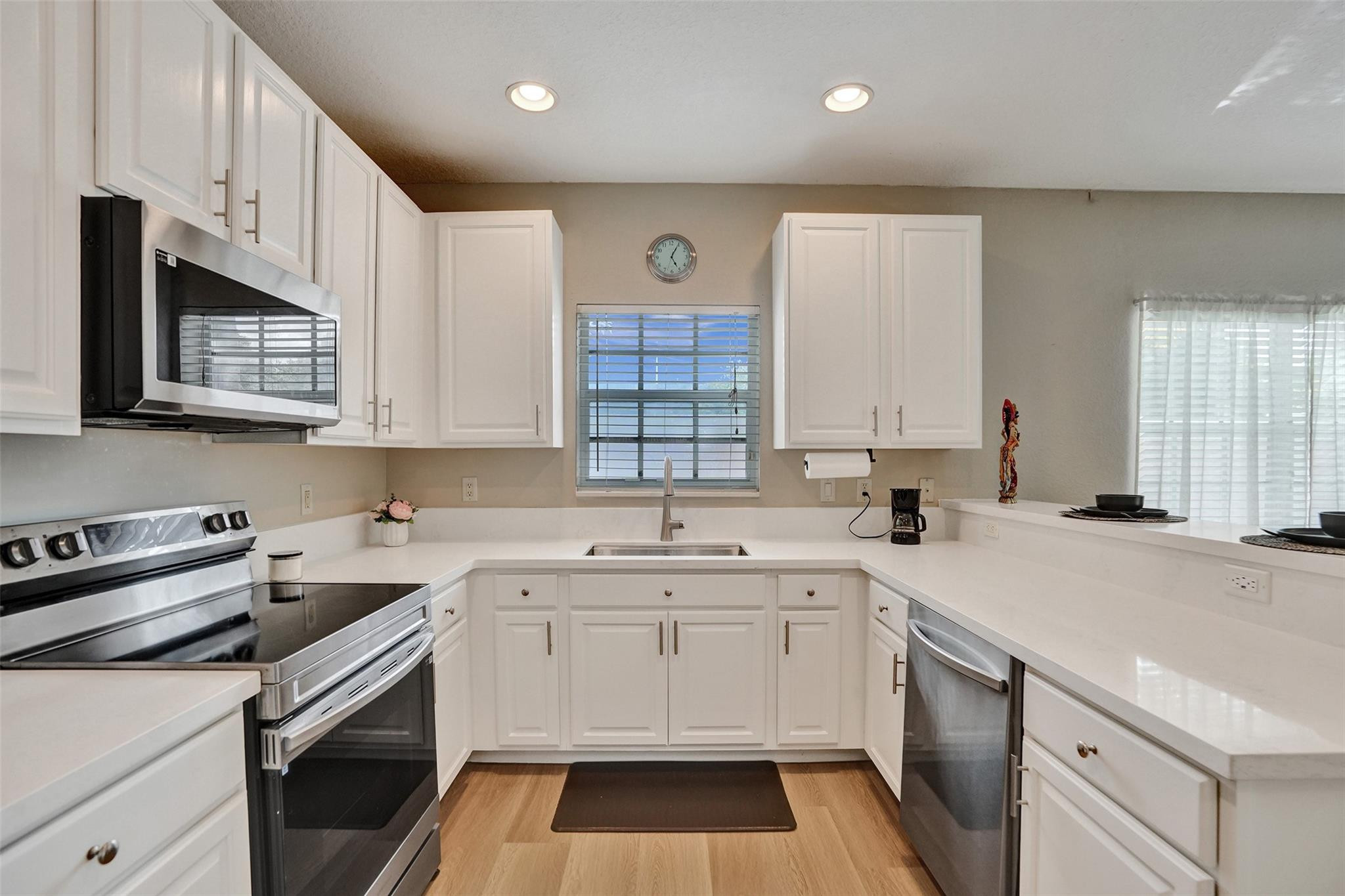 636 NW 127th Ave