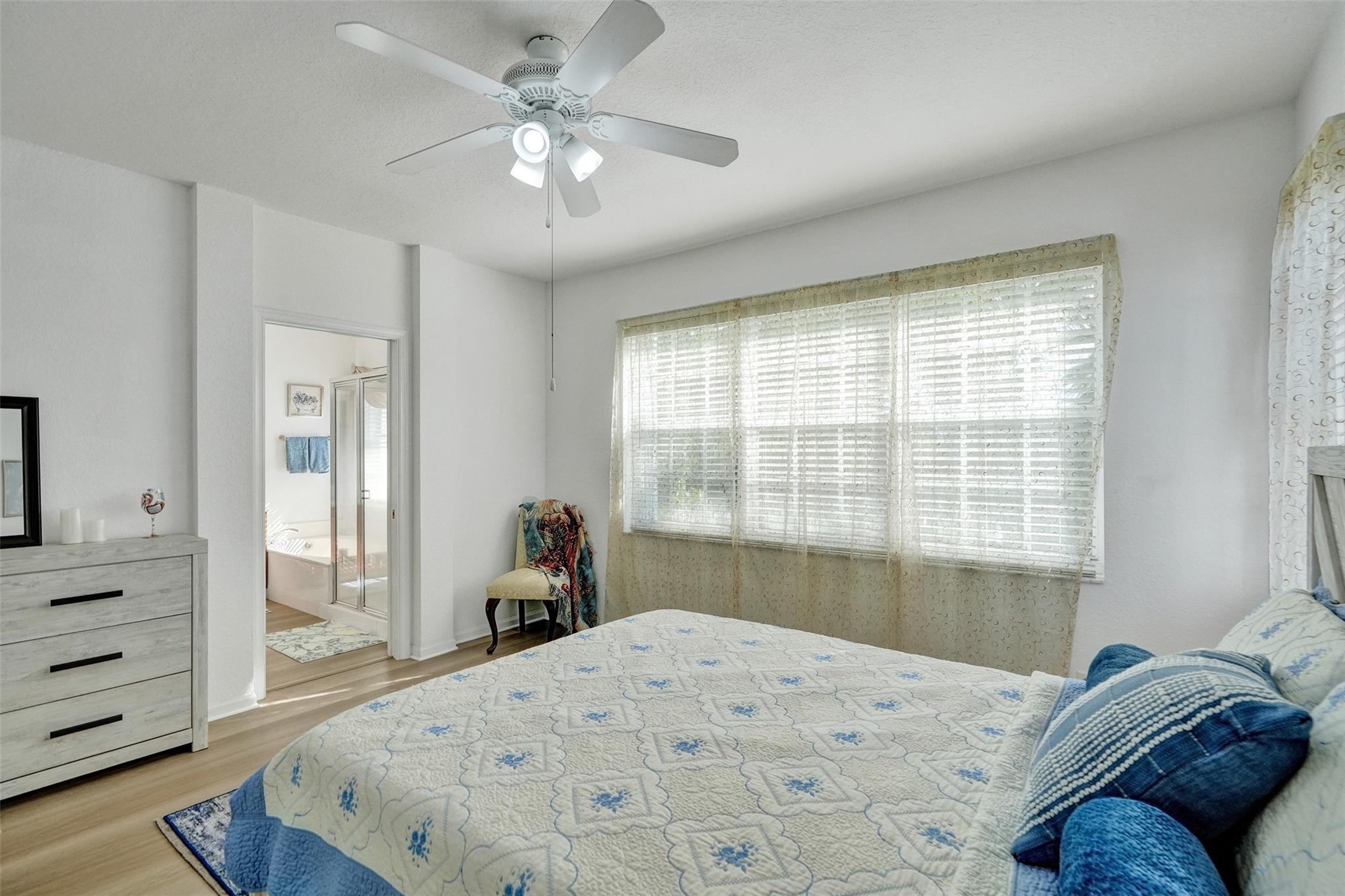 636 NW 127th Ave