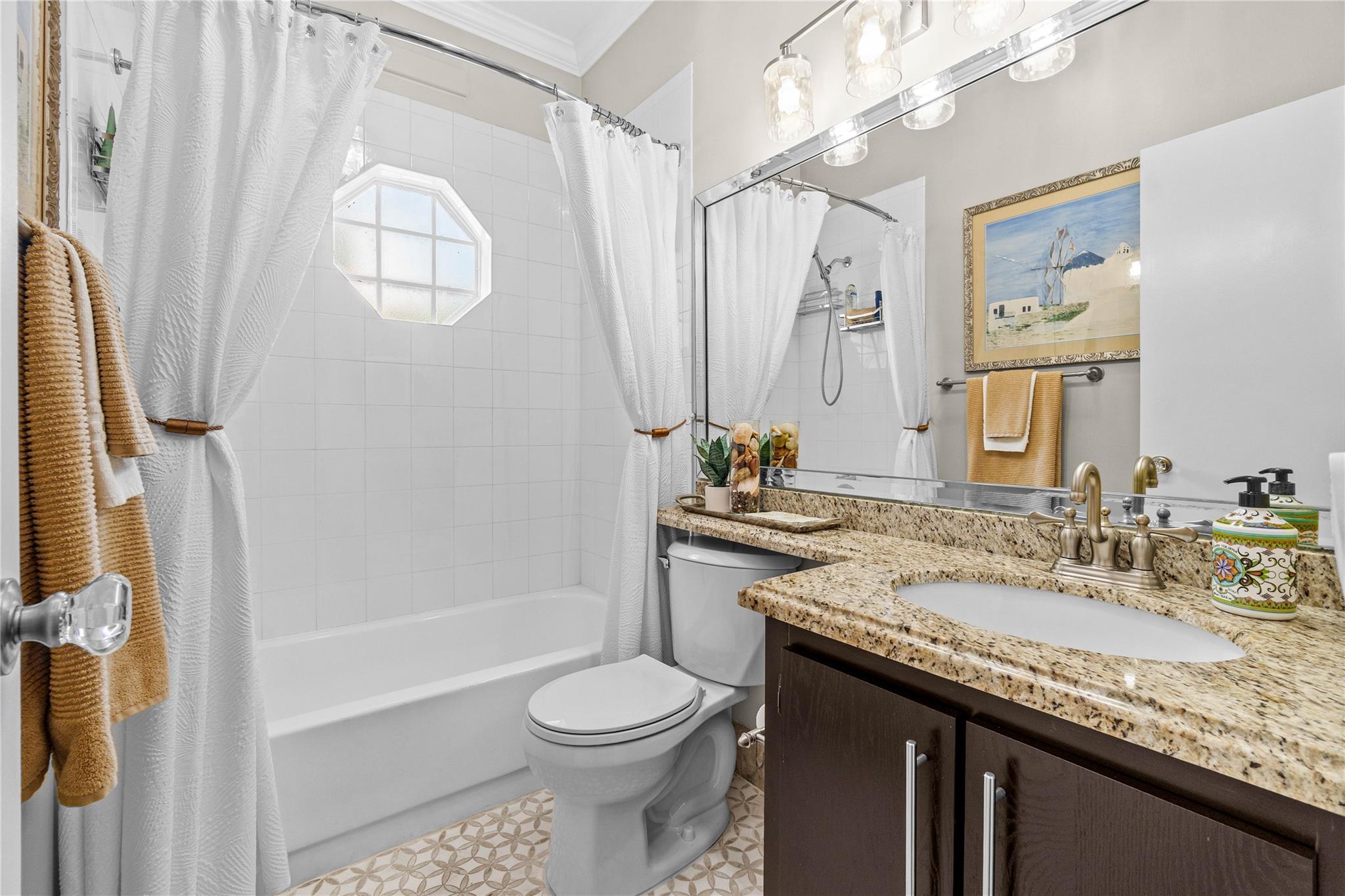 6581 Via Regina 6581