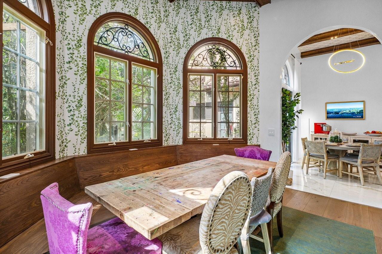 16389 Bridlewood Cir