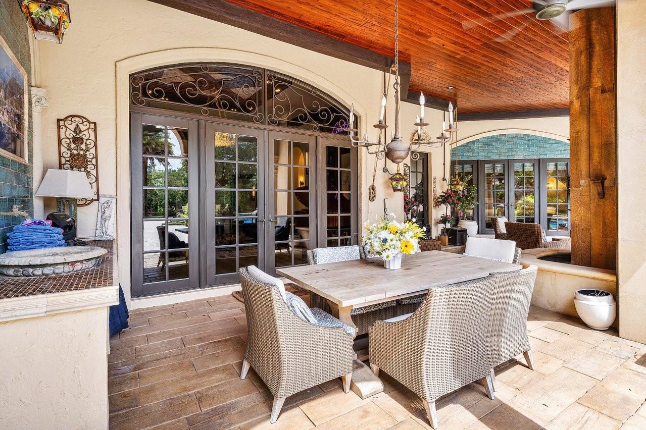 16389 Bridlewood Cir
