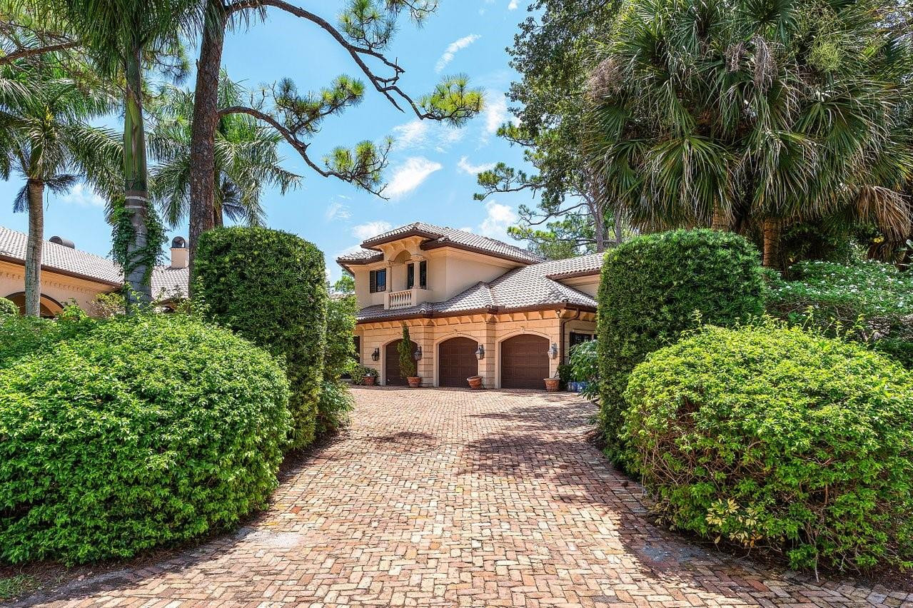 16389 Bridlewood Cir