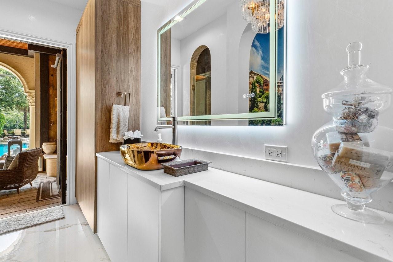 16389 Bridlewood Cir