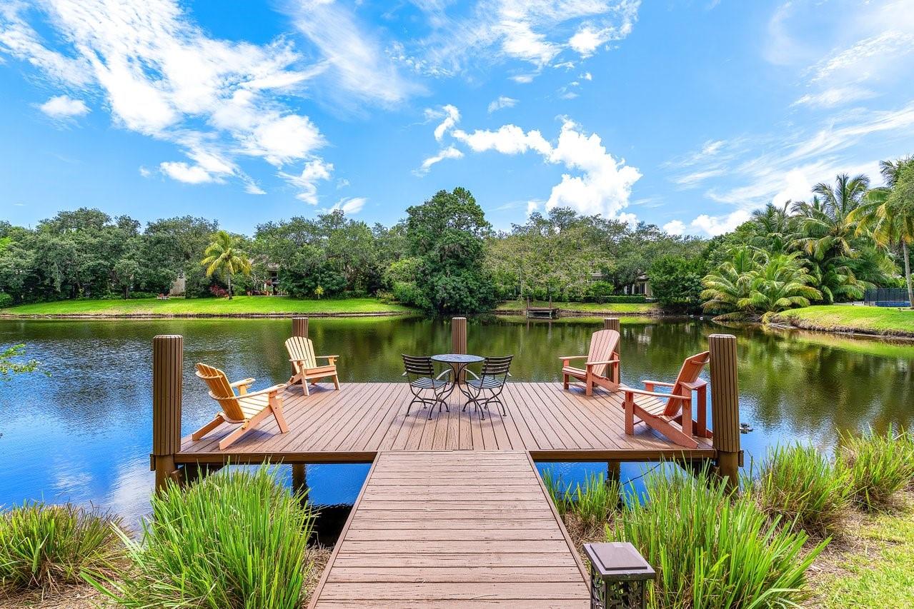 16389 Bridlewood Cir