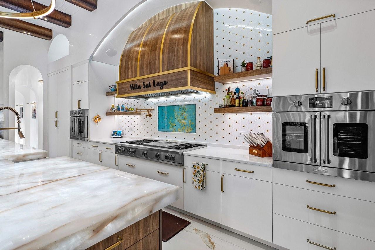 16389 Bridlewood Cir