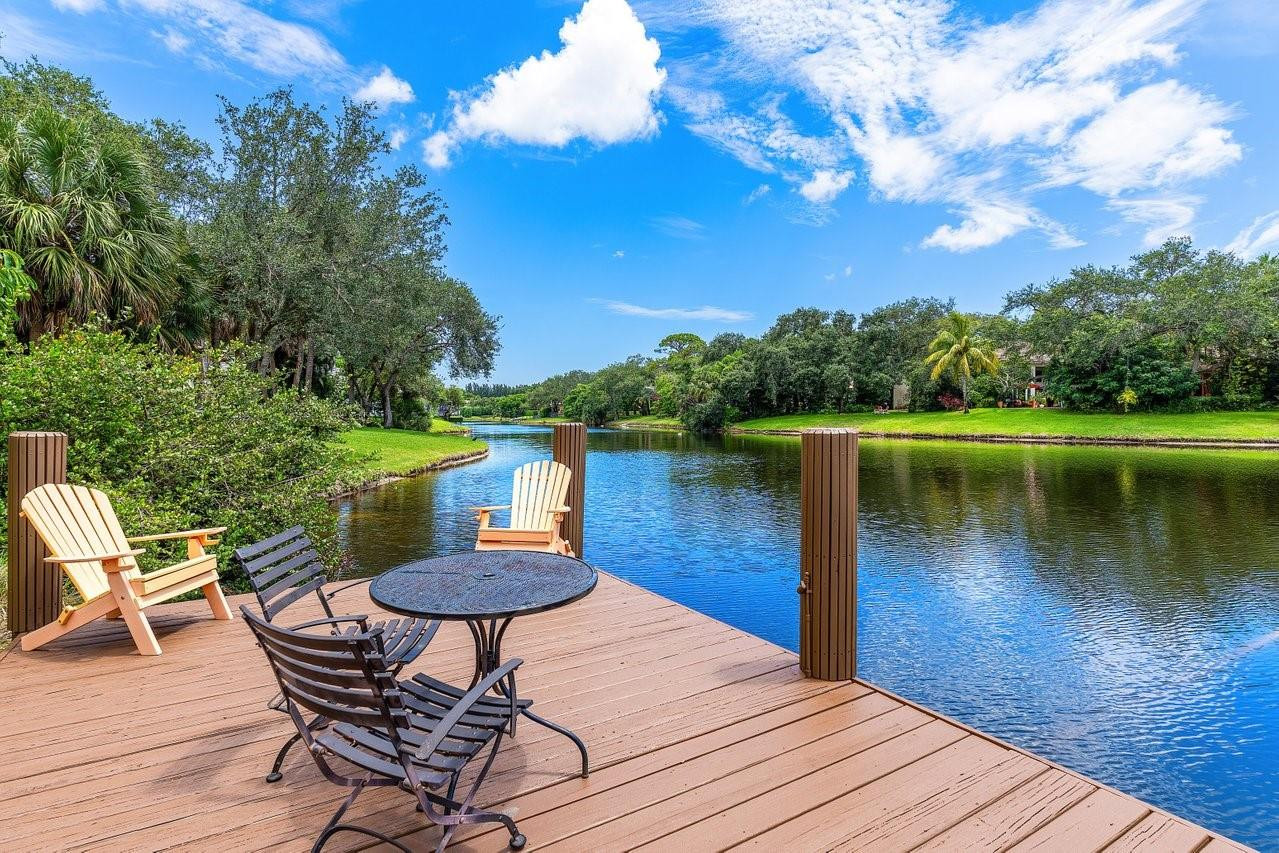 16389 Bridlewood Cir
