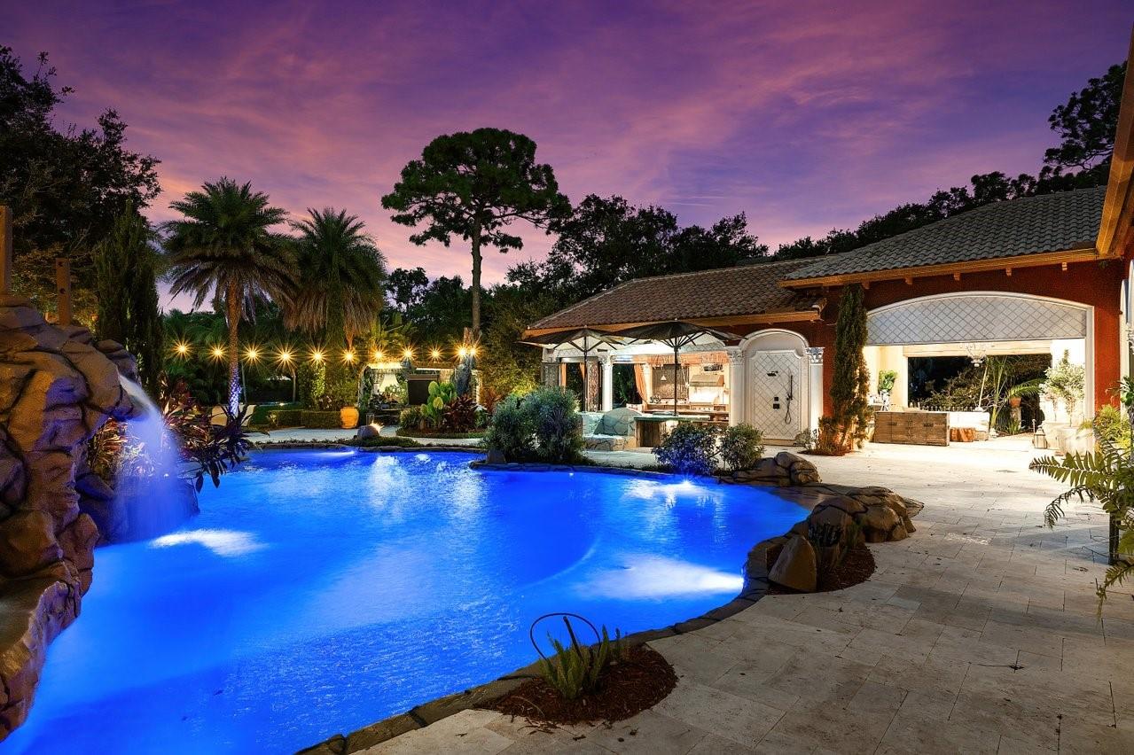 16389 Bridlewood Cir