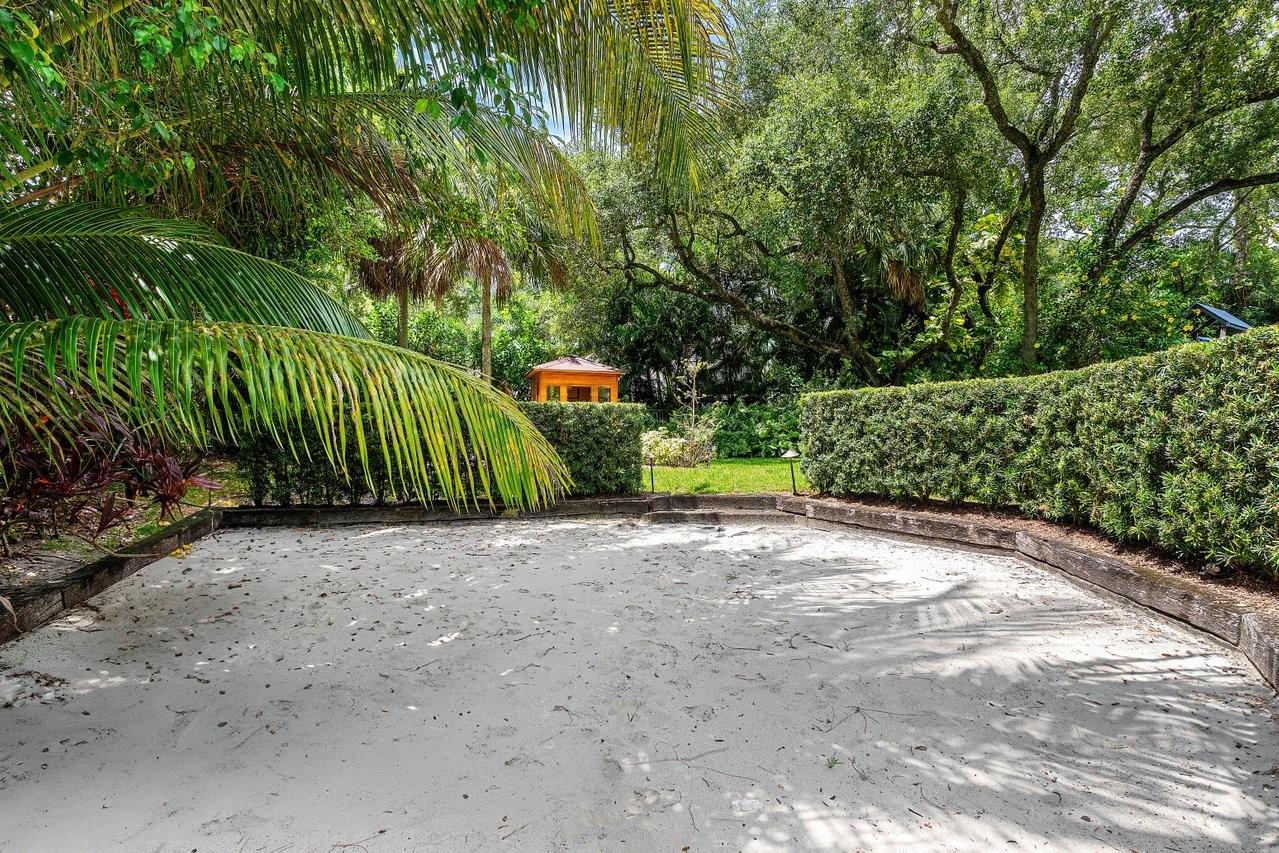 16389 Bridlewood Cir