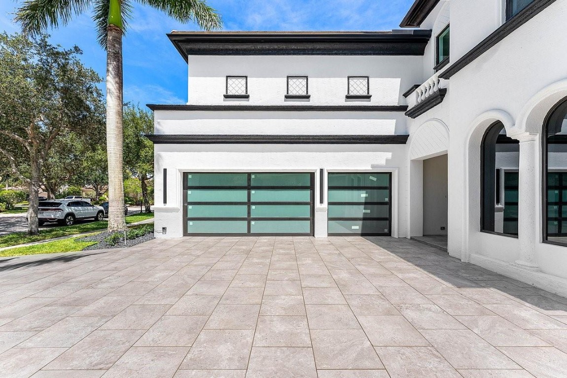 17849 Villa Club Way