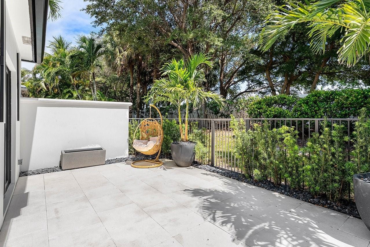 17849 Villa Club Way