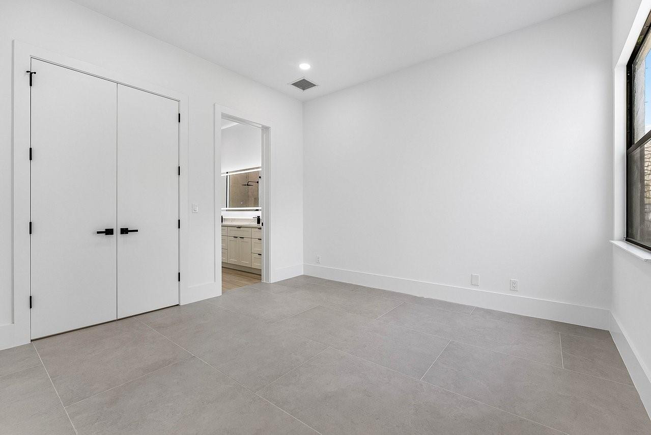 17849 Villa Club Way