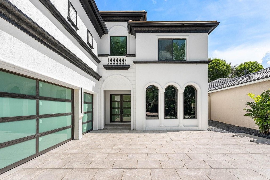 17849 Villa Club Way