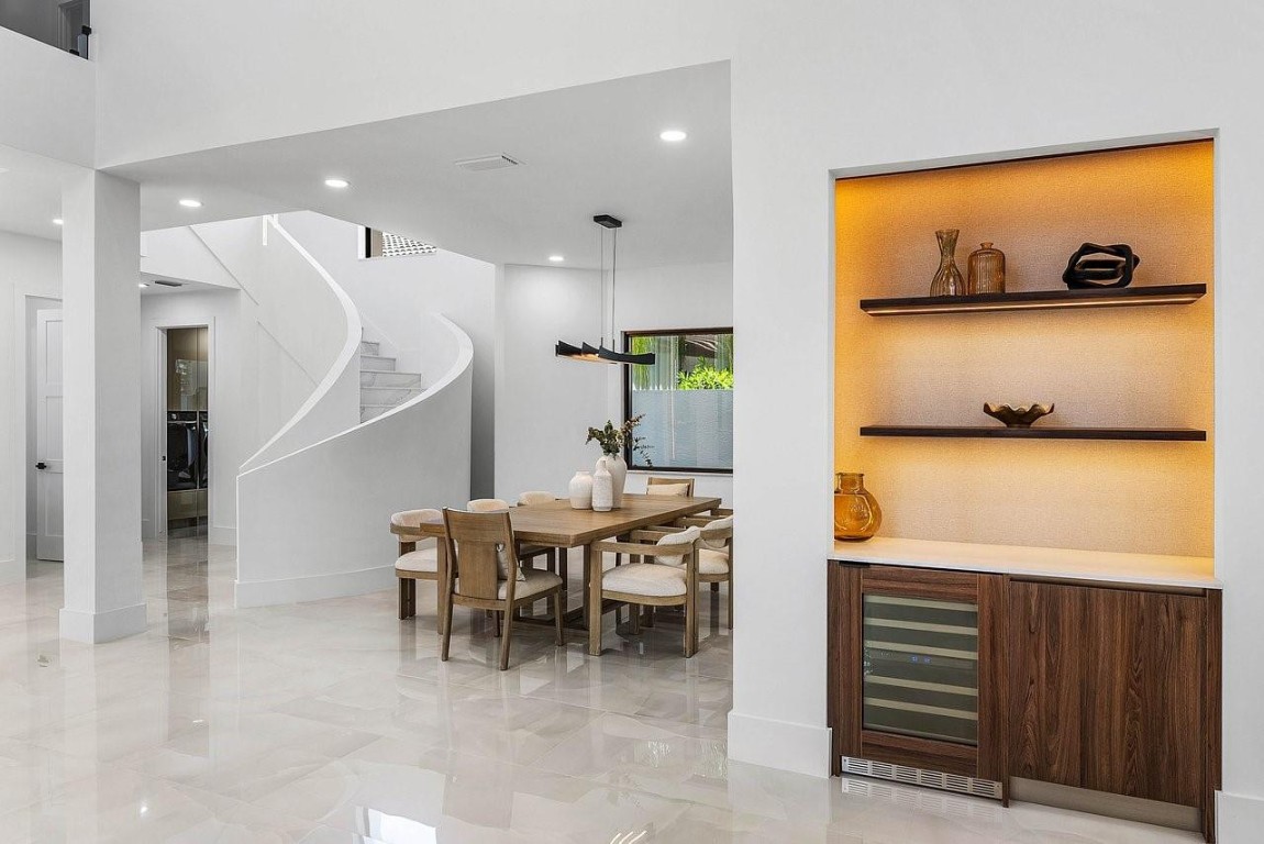 17849 Villa Club Way