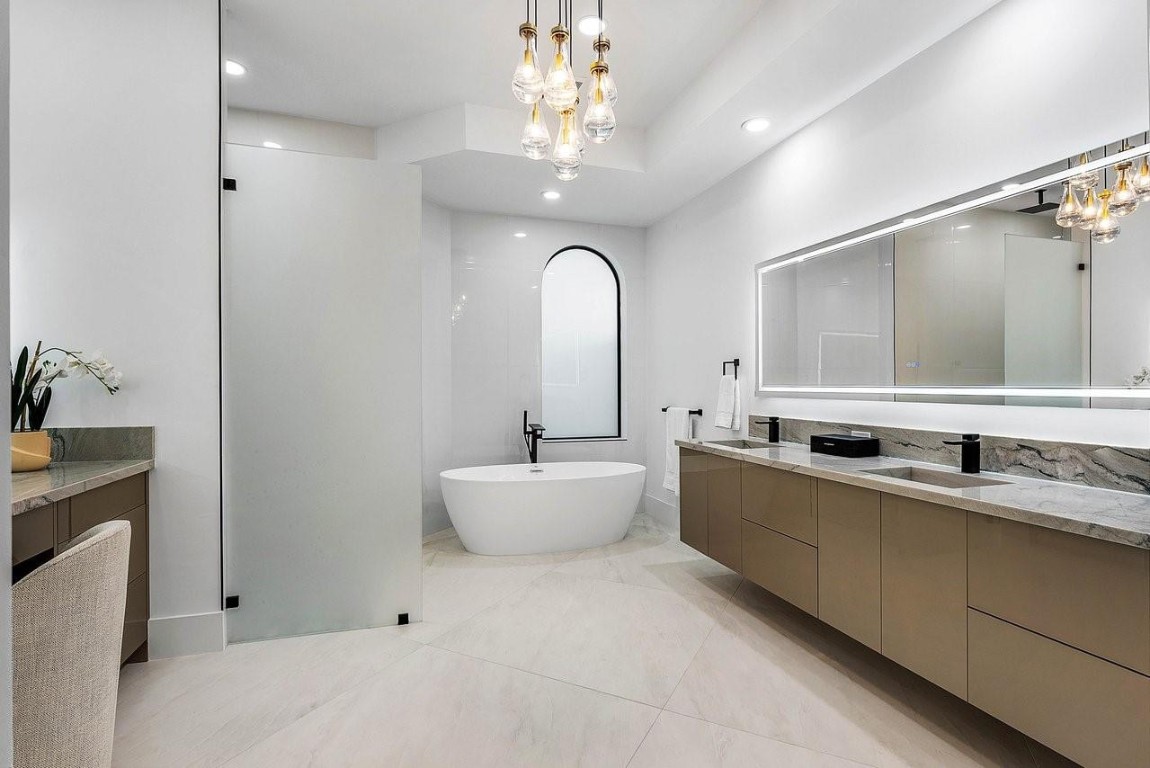 17849 Villa Club Way