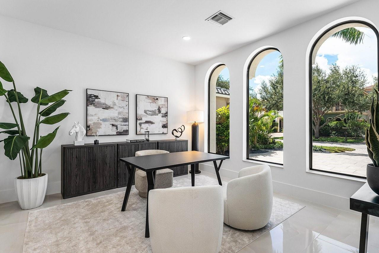 17849 Villa Club Way