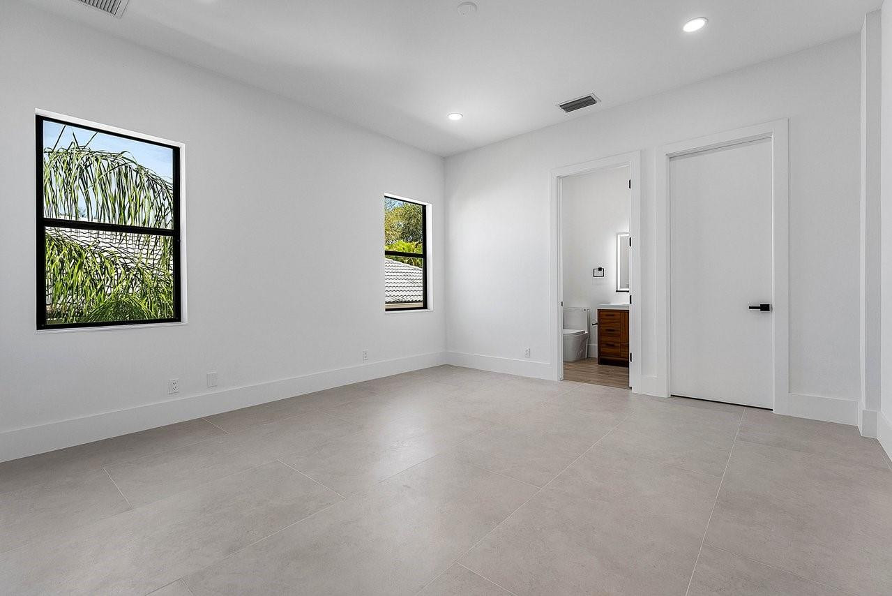 17849 Villa Club Way