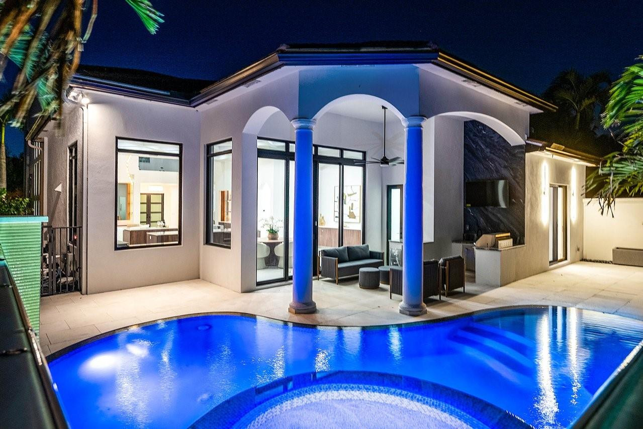 17849 Villa Club Way