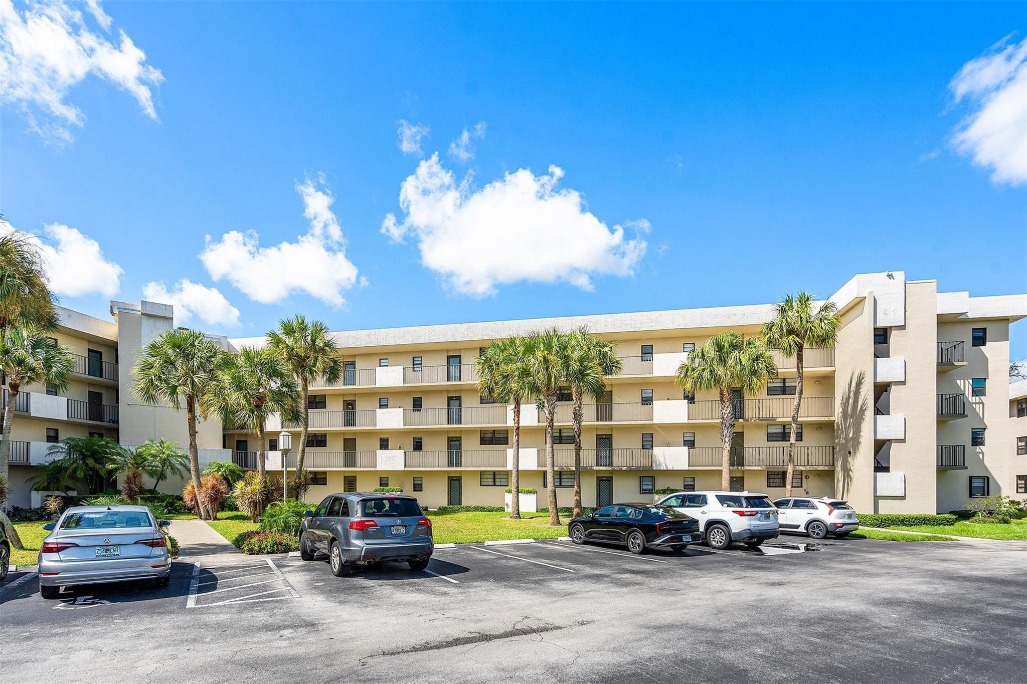 2440 Deer Creek Country Club Boulevard 111C