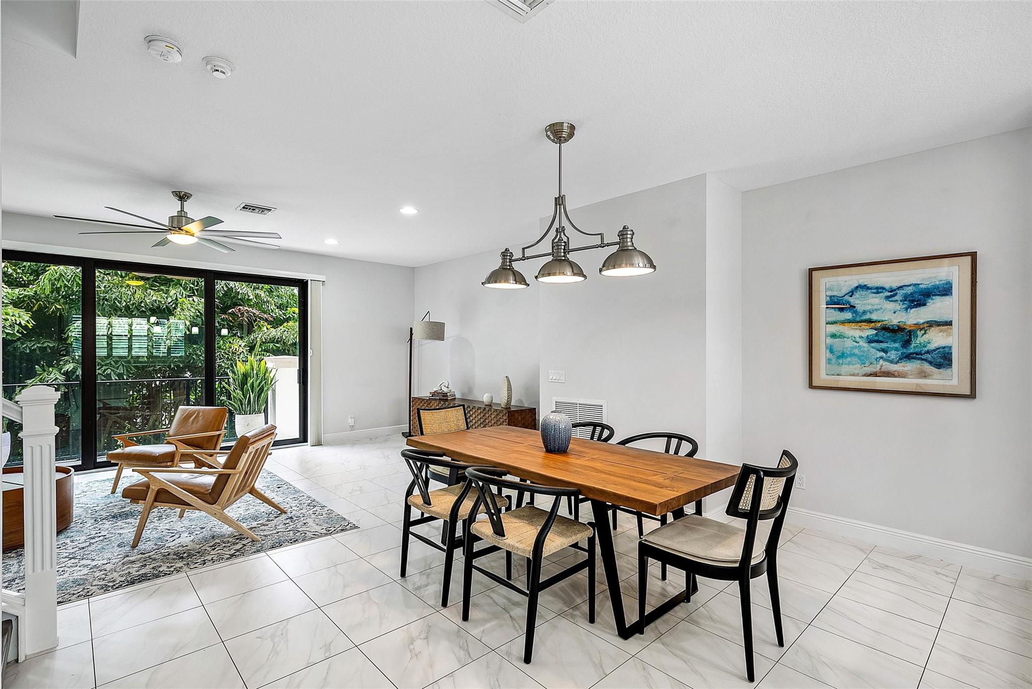 608 Windward Circle S