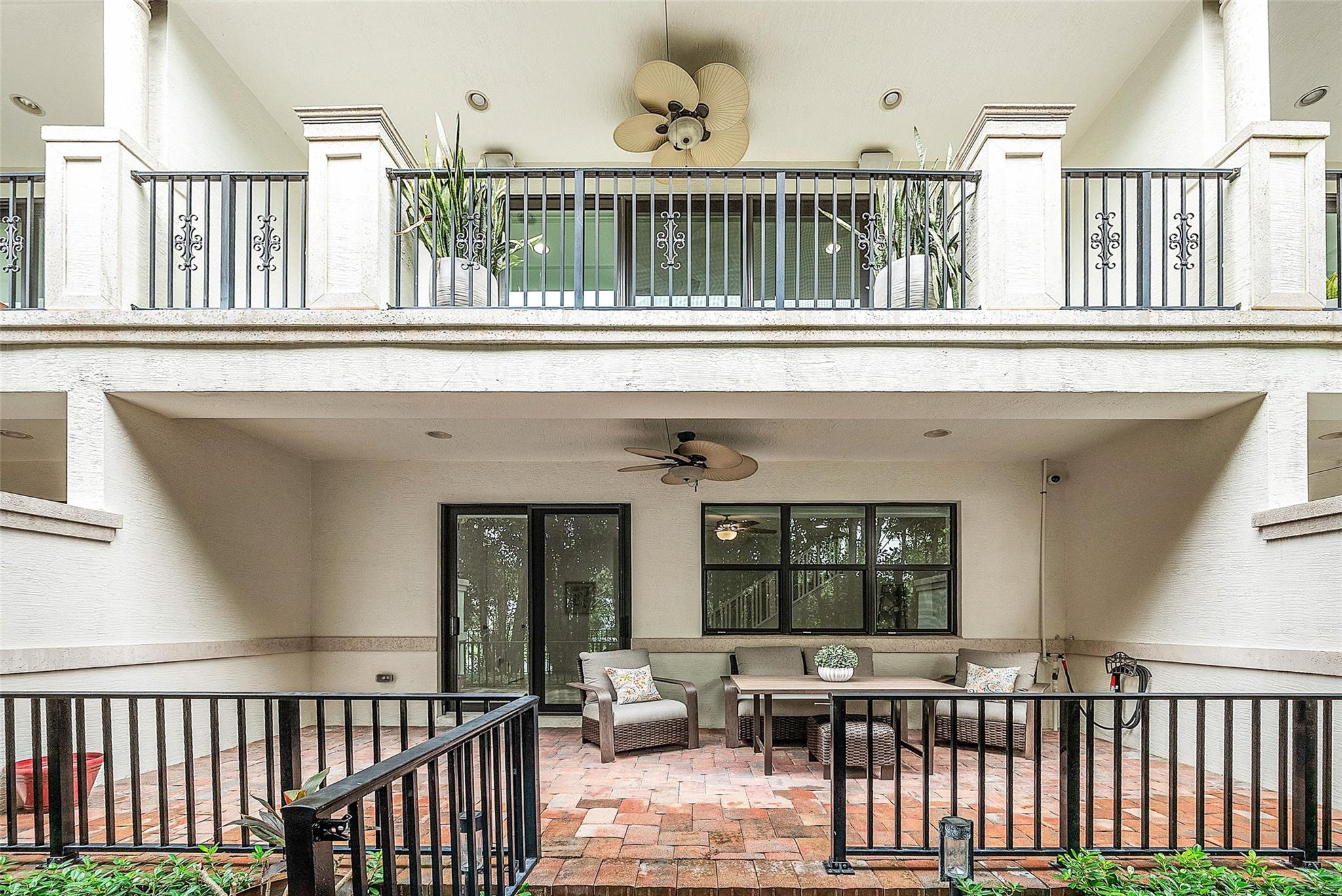 608 Windward Circle S