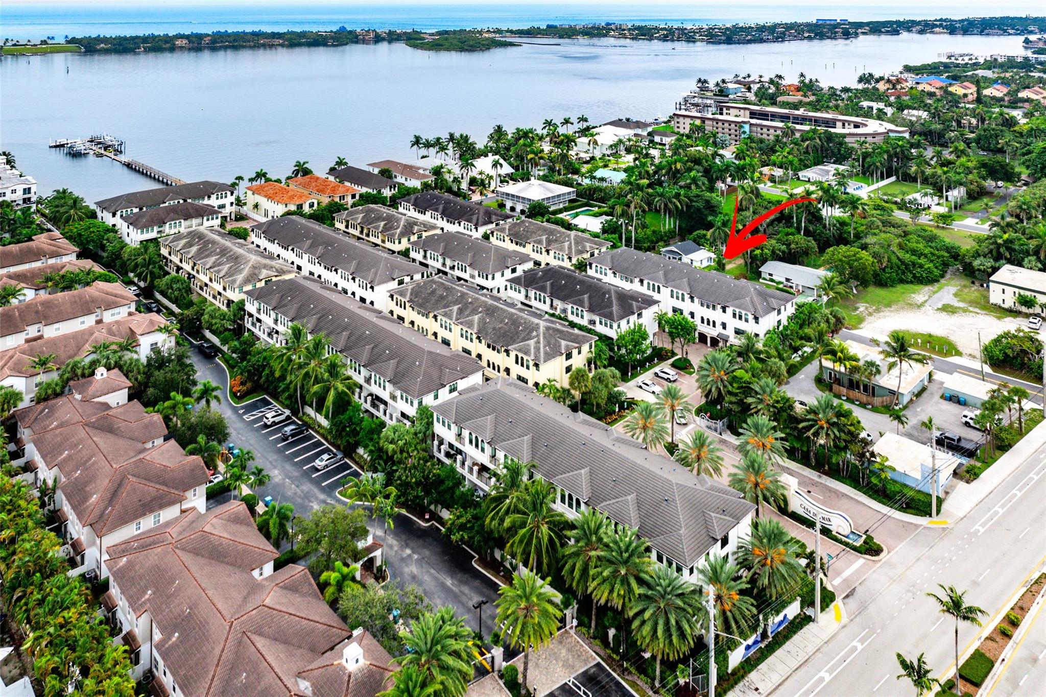 608 Windward Circle S