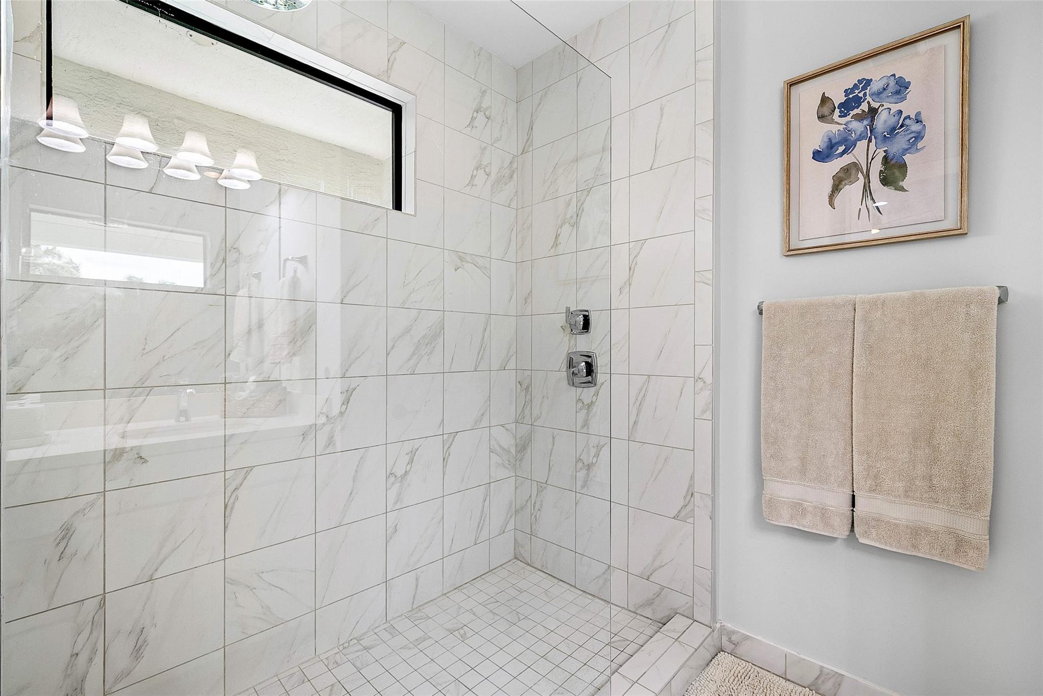 608 Windward Circle S