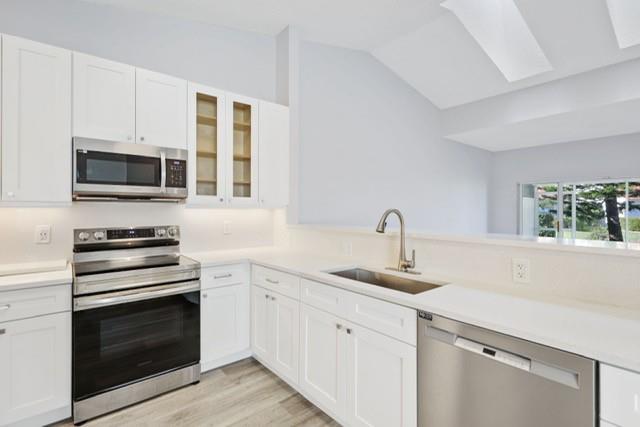 6175 Floral Lakes Dr