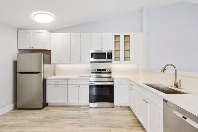 6175 Floral Lakes Dr