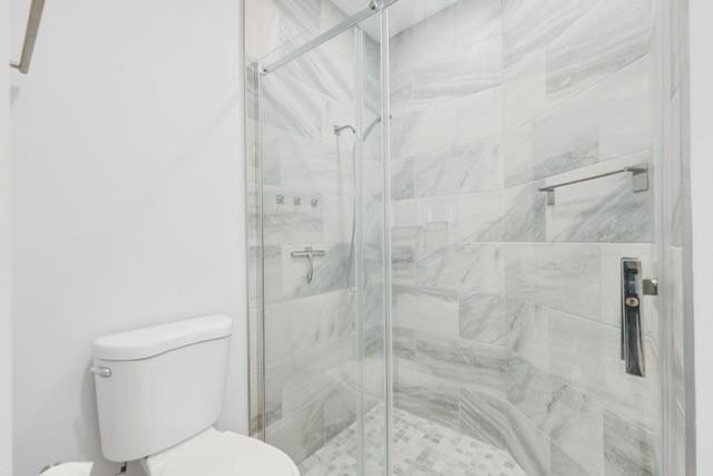 6175 Floral Lakes Dr