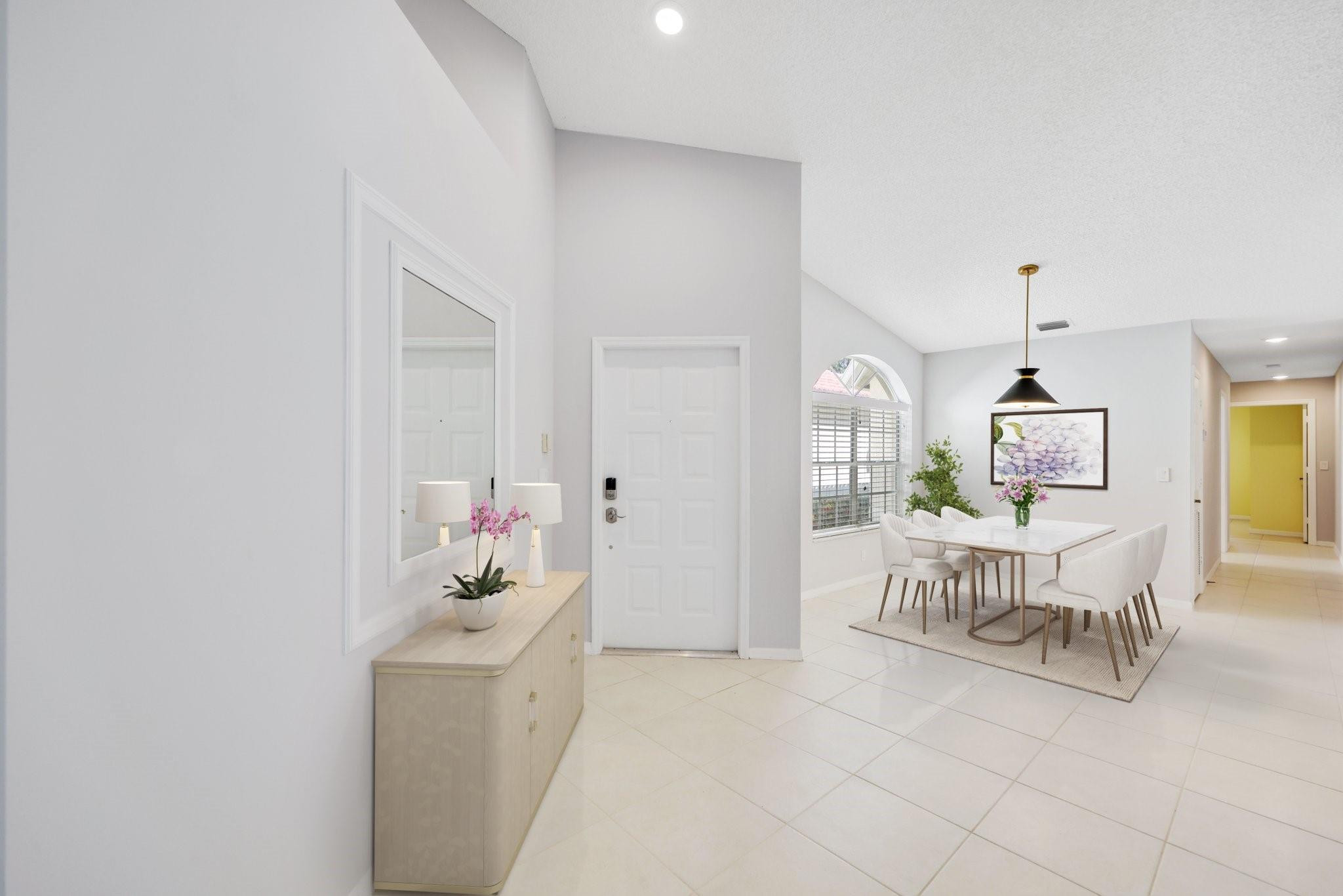 6175 Floral Lakes Dr