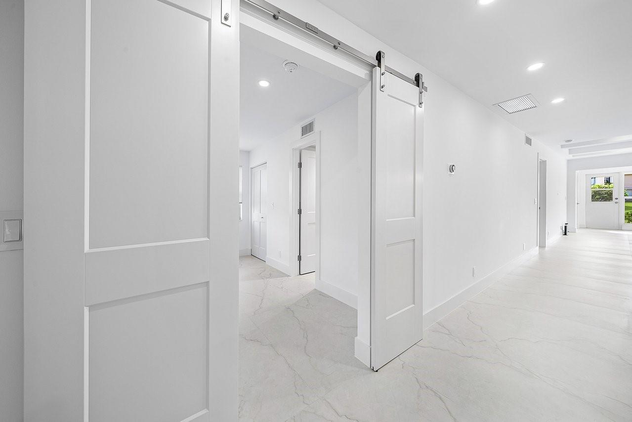 1541 NW 20th Avenue 101