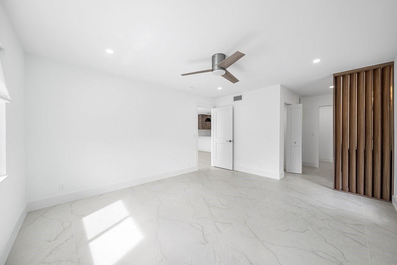 1541 NW 20th Avenue 101