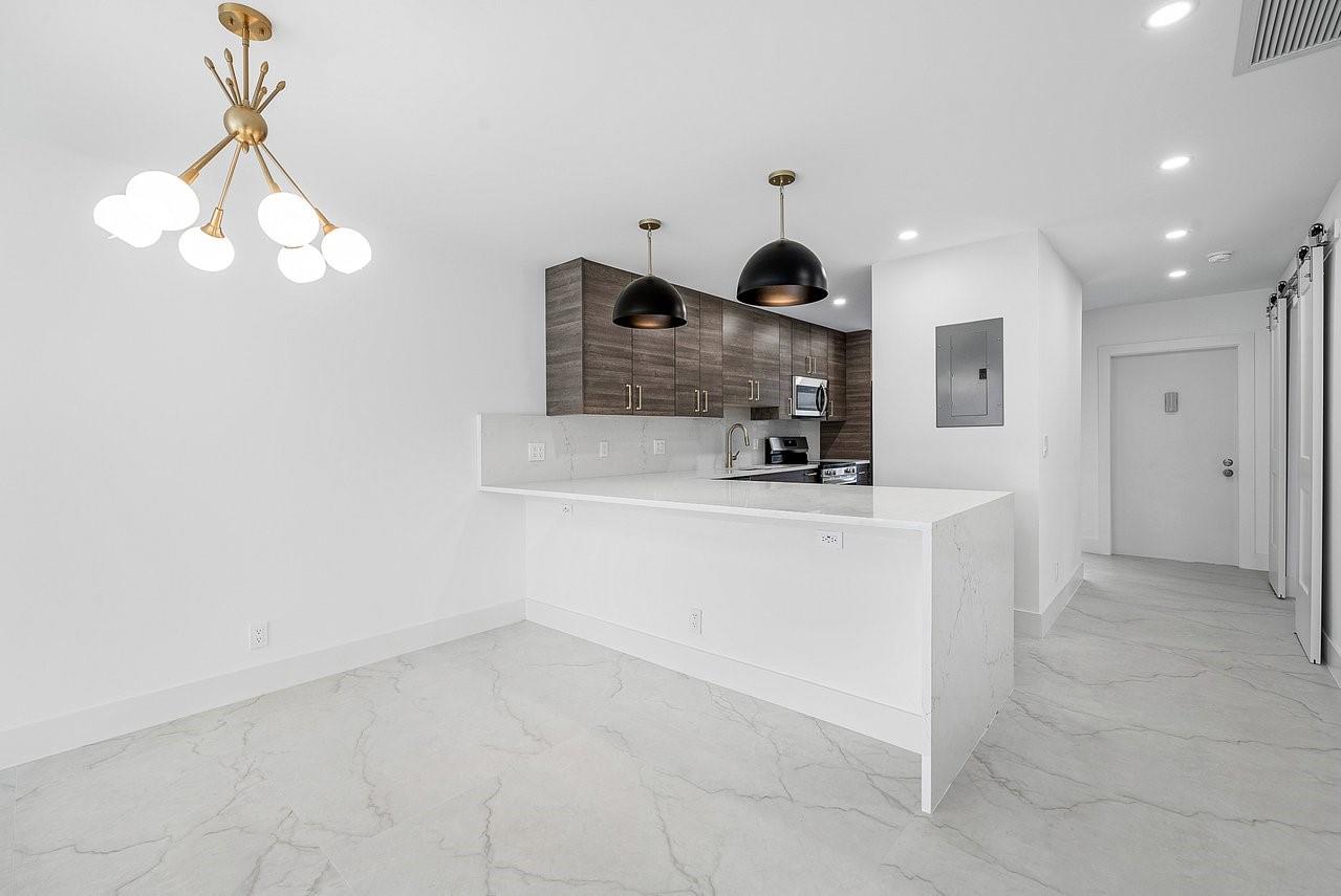 1541 NW 20th Avenue 101