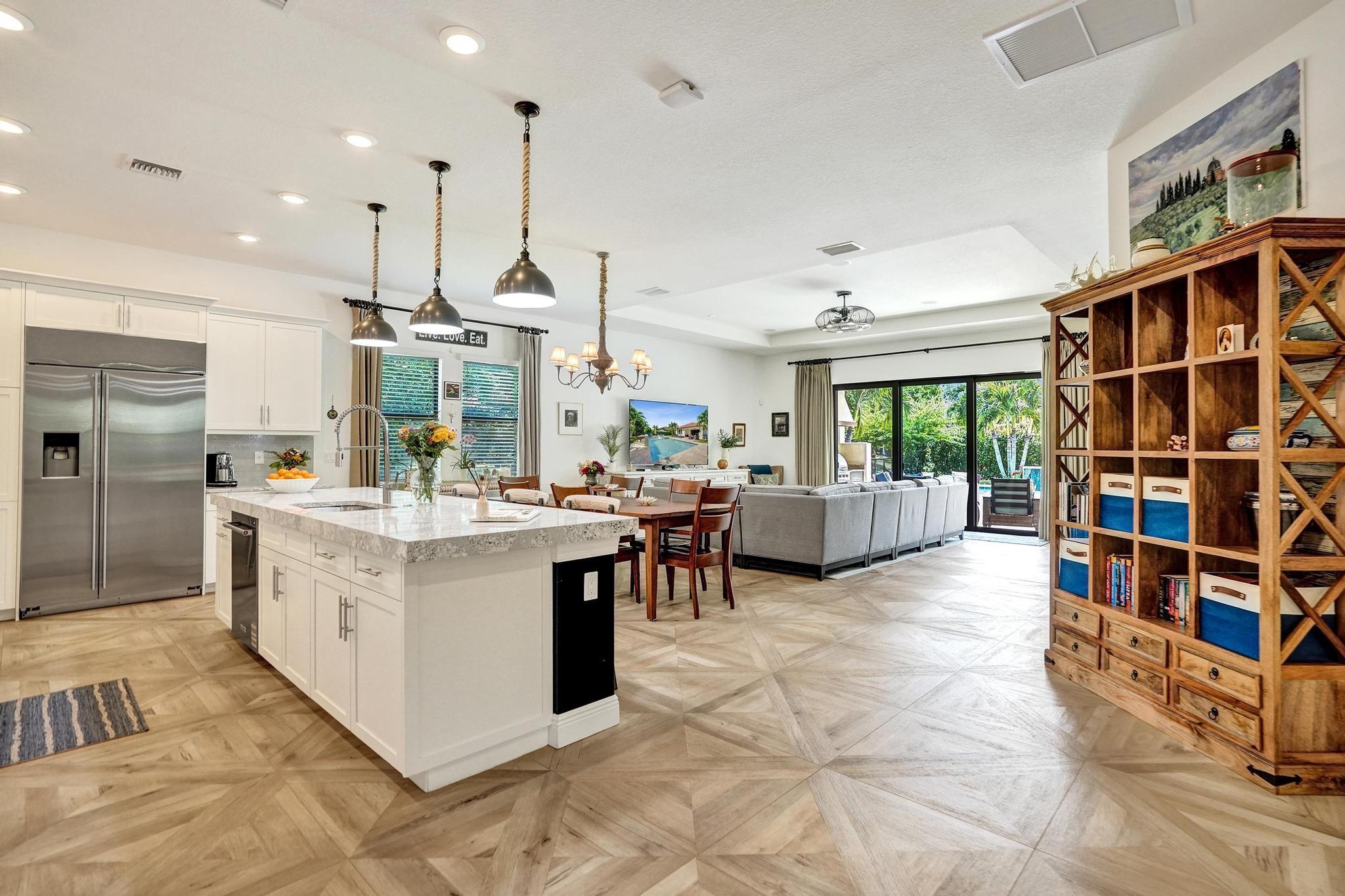 11720 Eastlake Ct