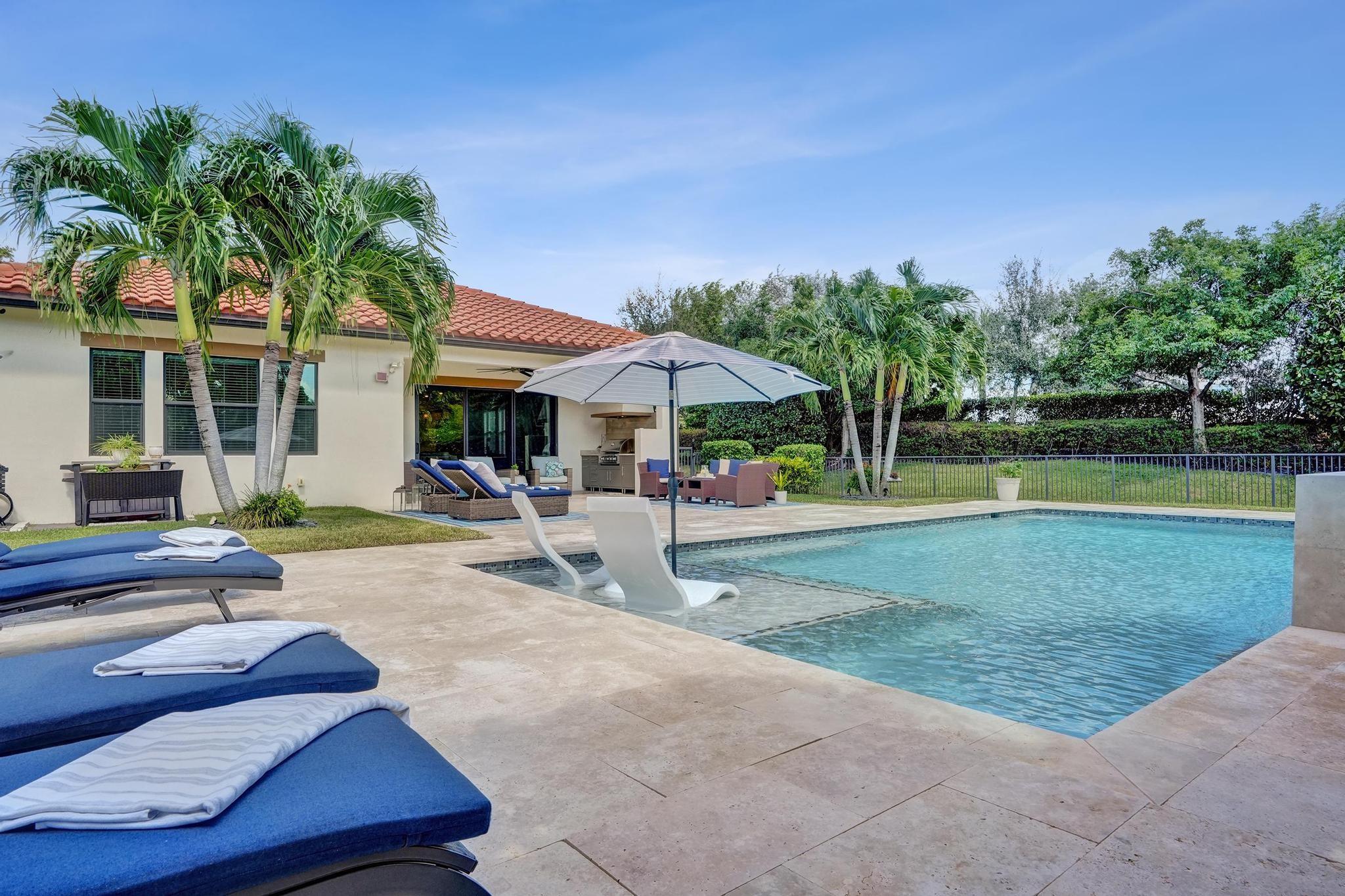 11720 Eastlake Ct