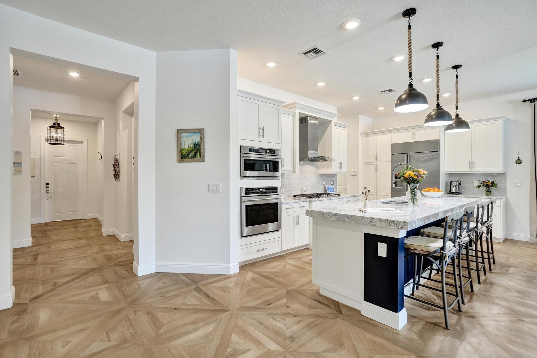 11720 Eastlake Ct