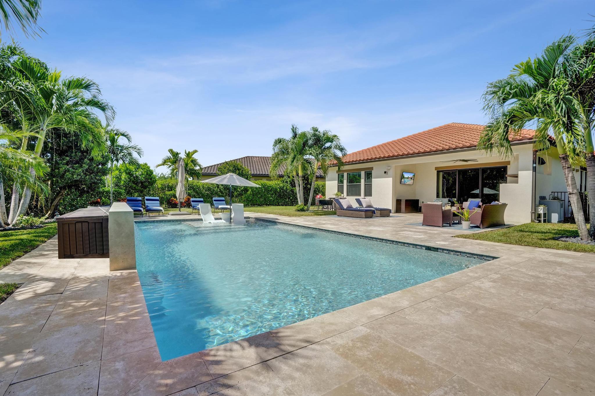 11720 Eastlake Ct