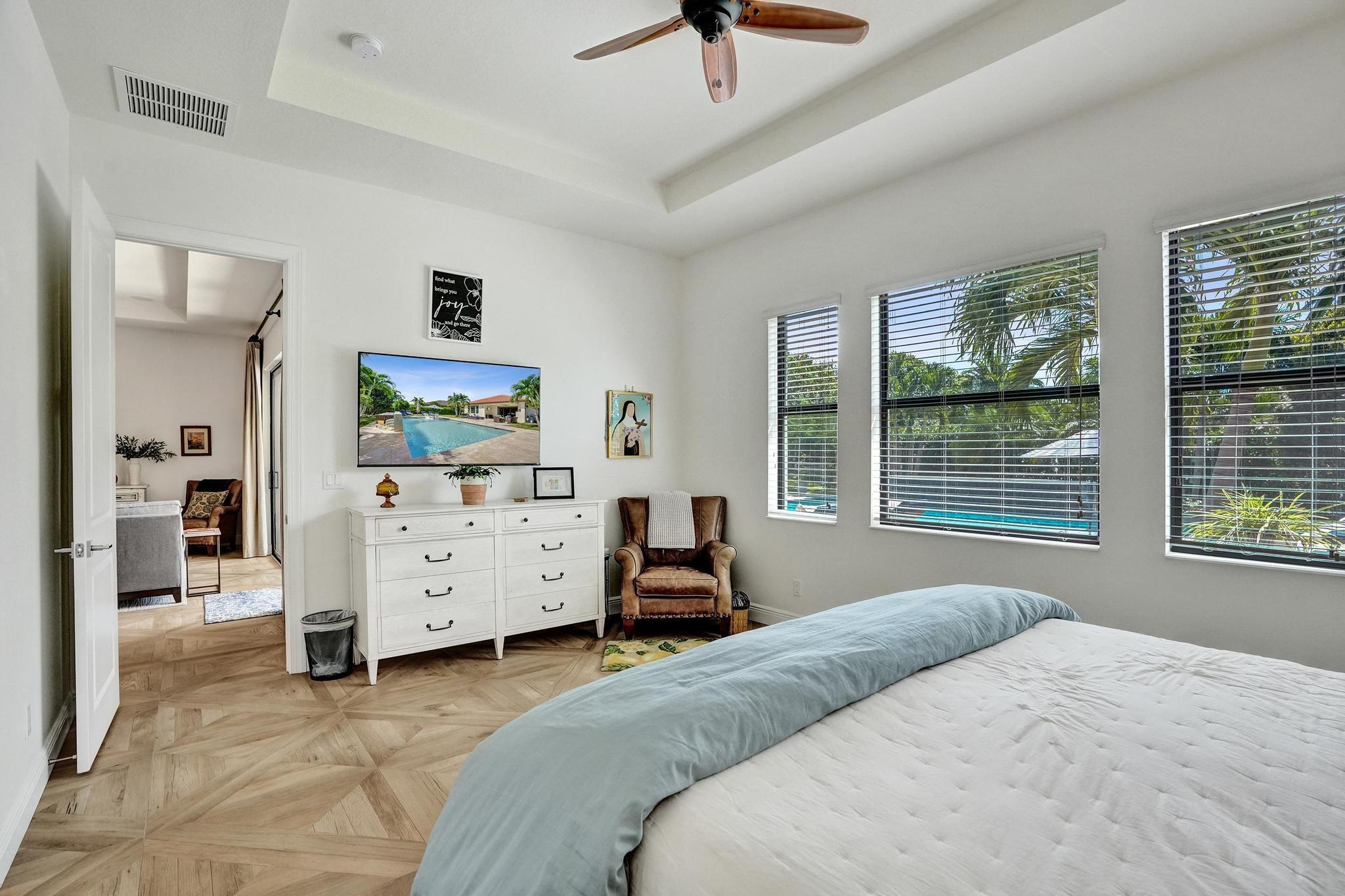 11720 Eastlake Ct