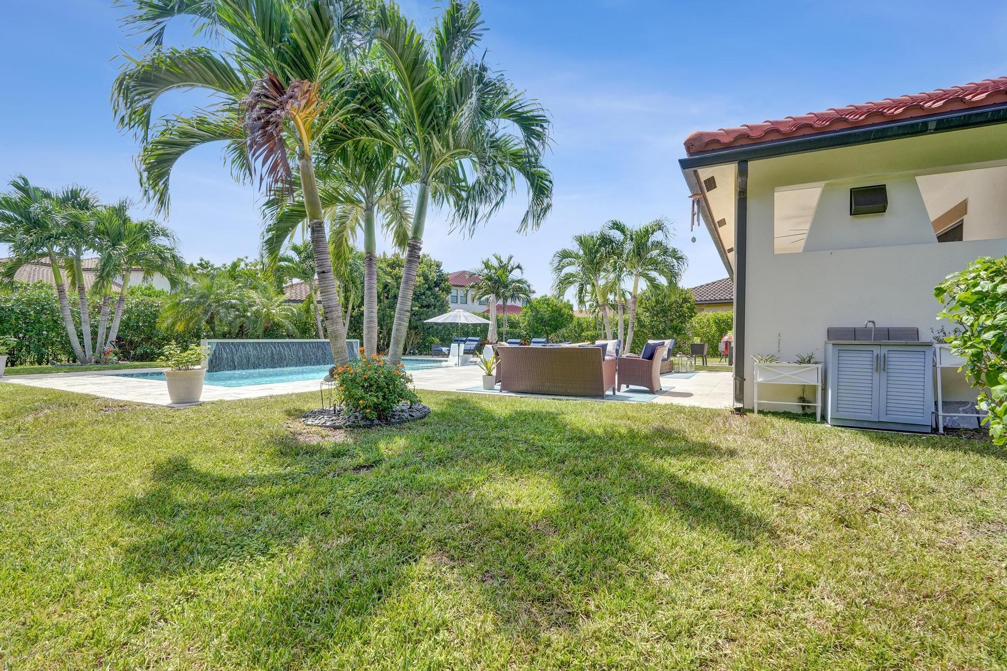 11720 Eastlake Ct