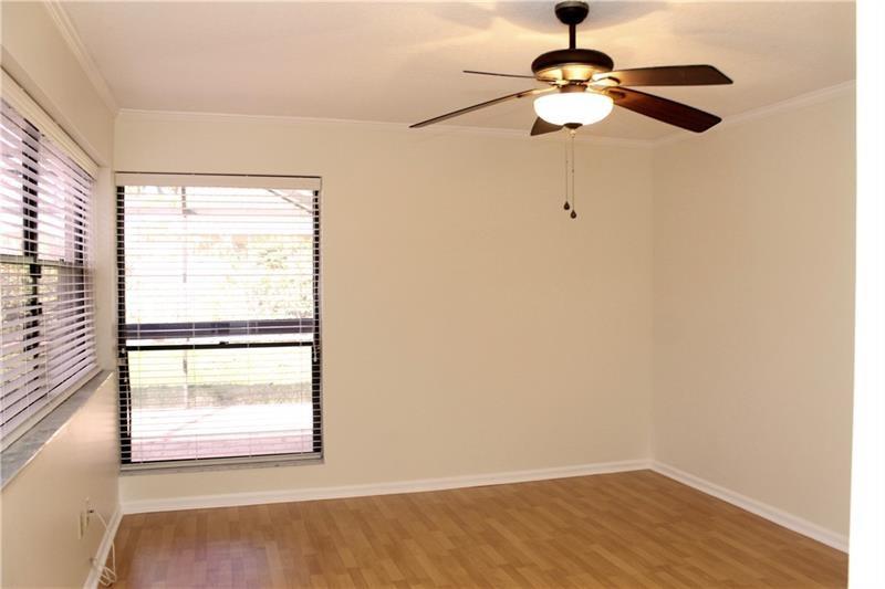 6722 Canary Palm Cir