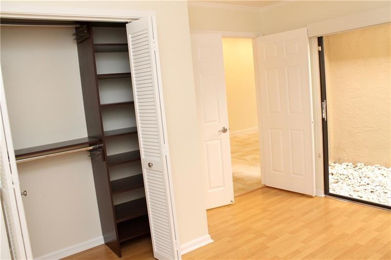 6722 Canary Palm Cir