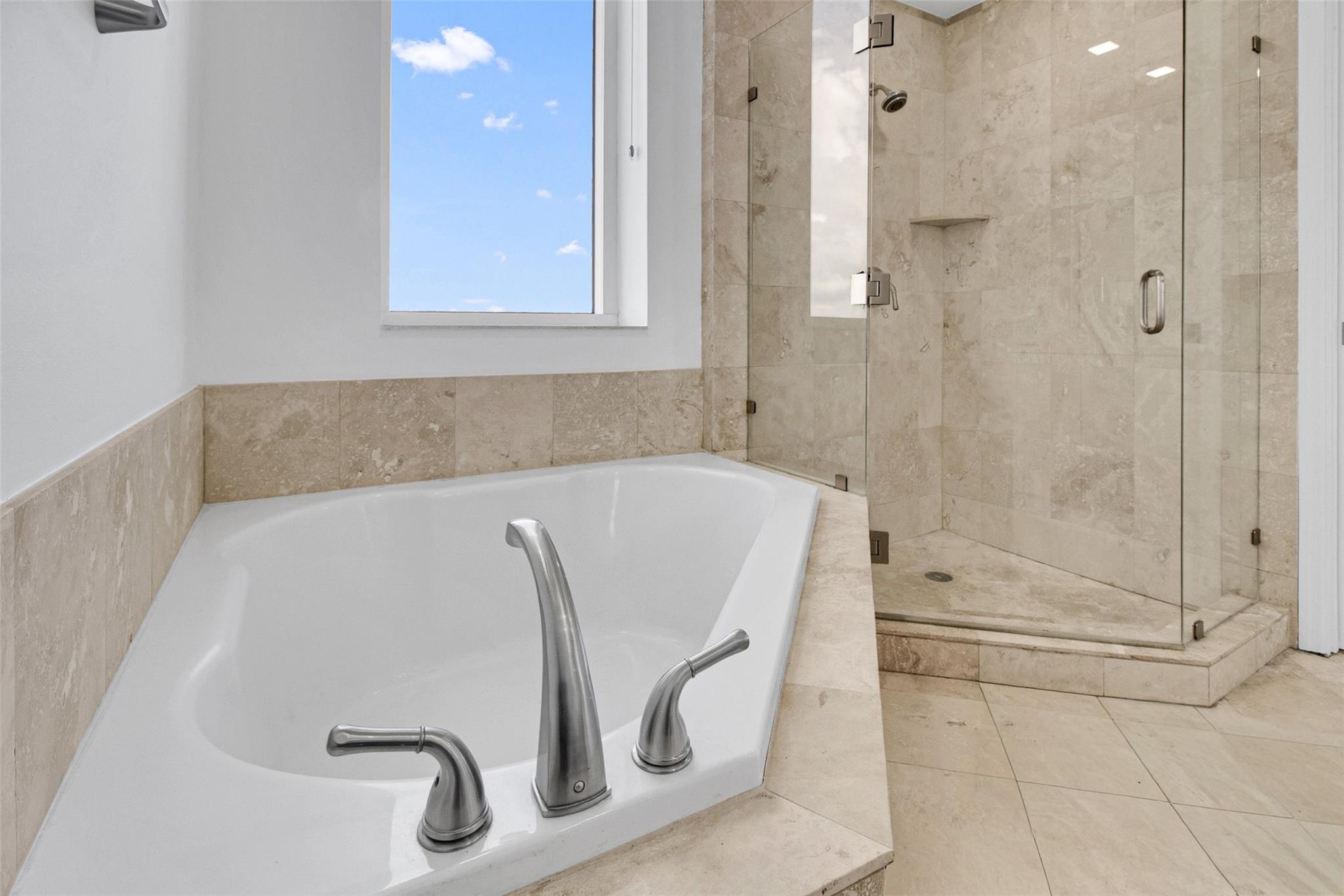 1755 E Hallandale Beach Blvd PH02