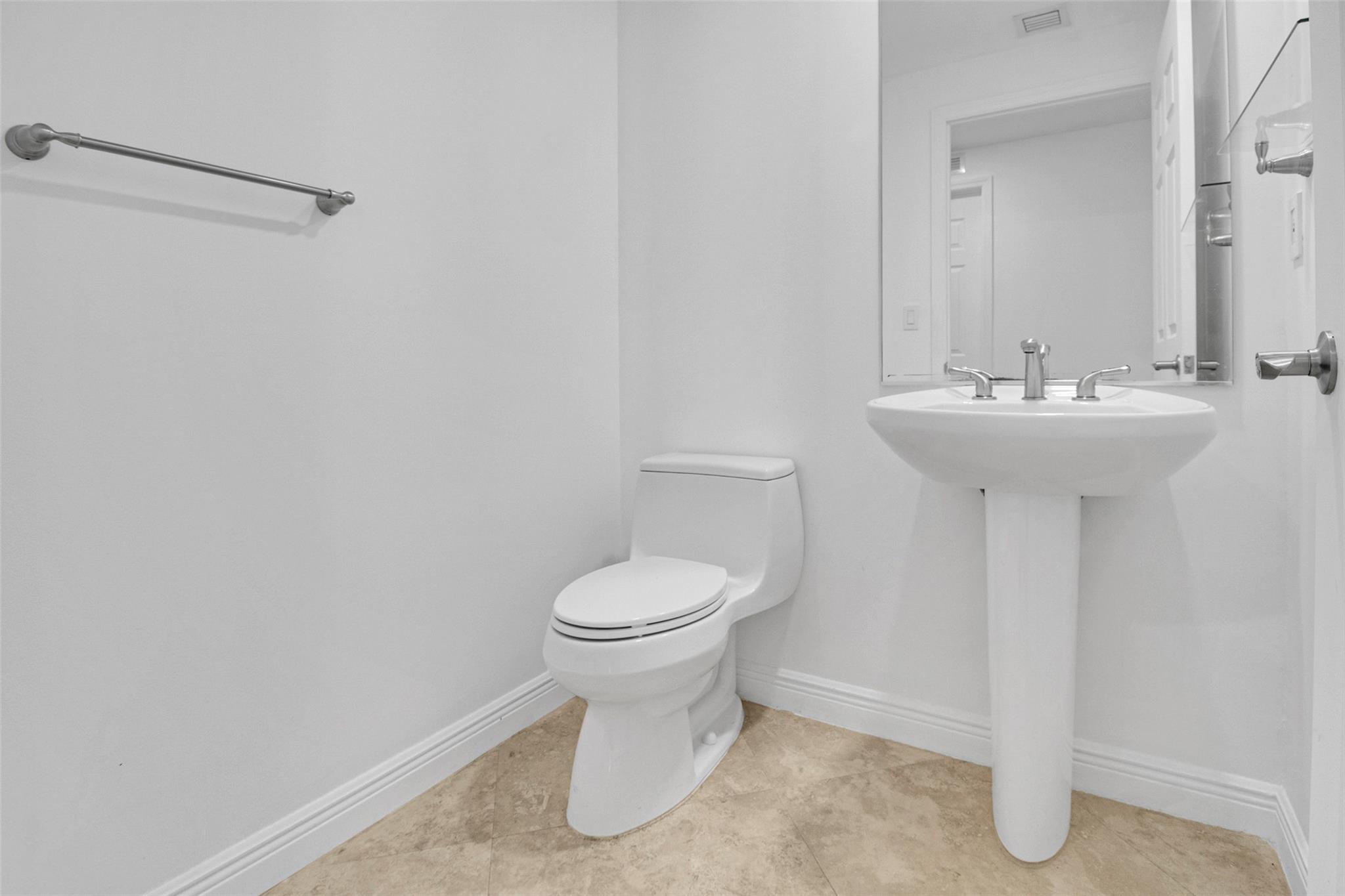 1755 E Hallandale Beach Blvd PH02