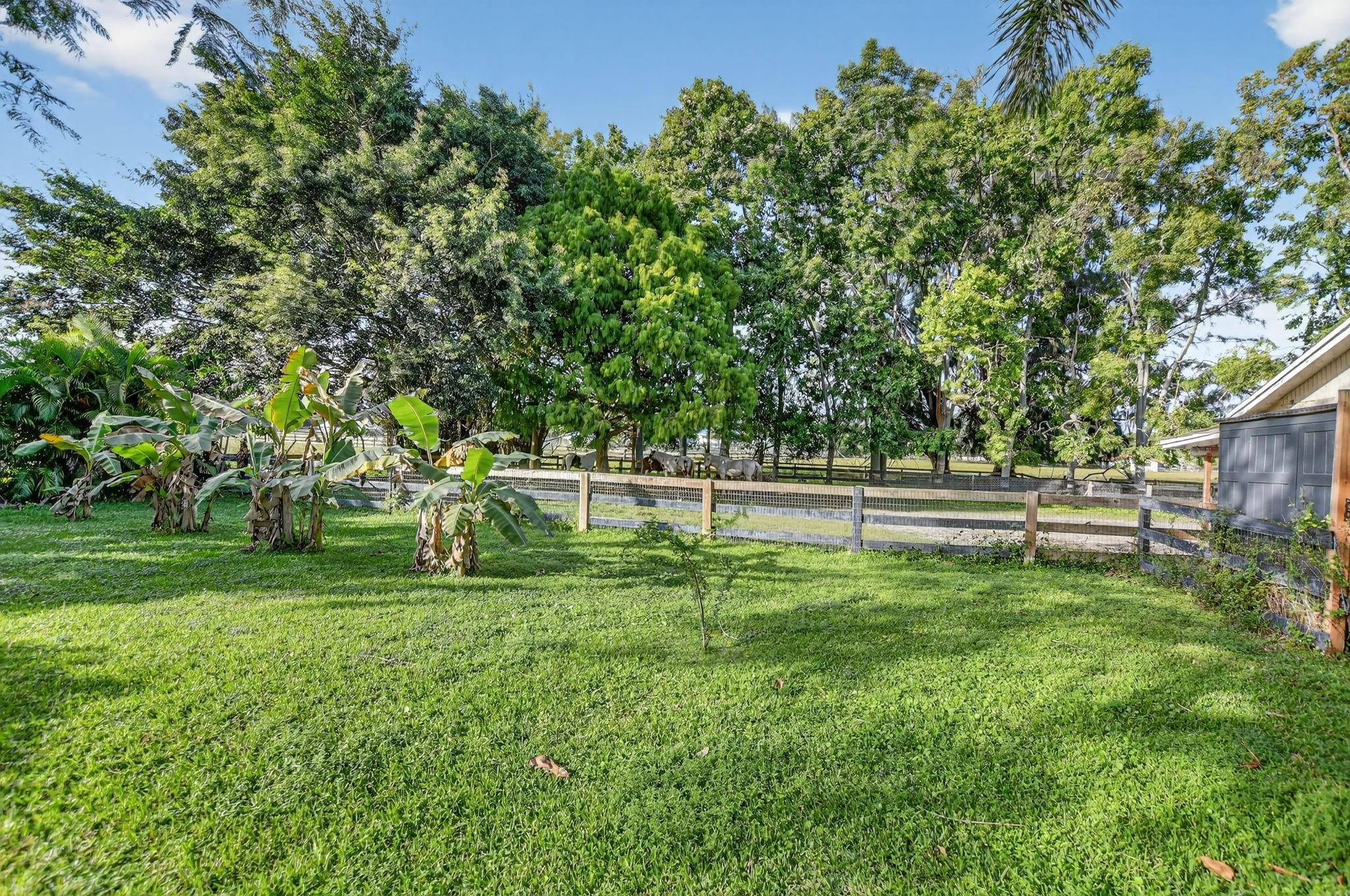 8233 Stagecoach Ln
