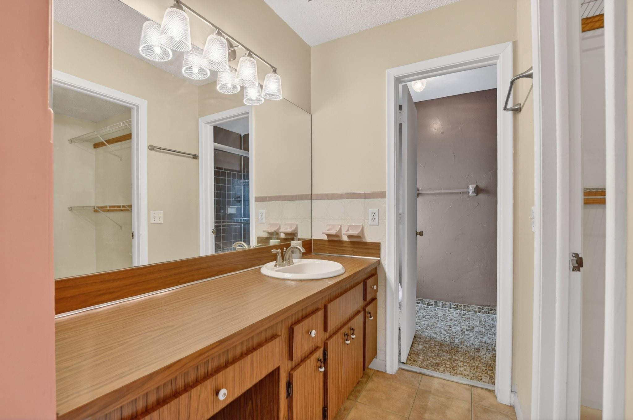 501 NW 54th St