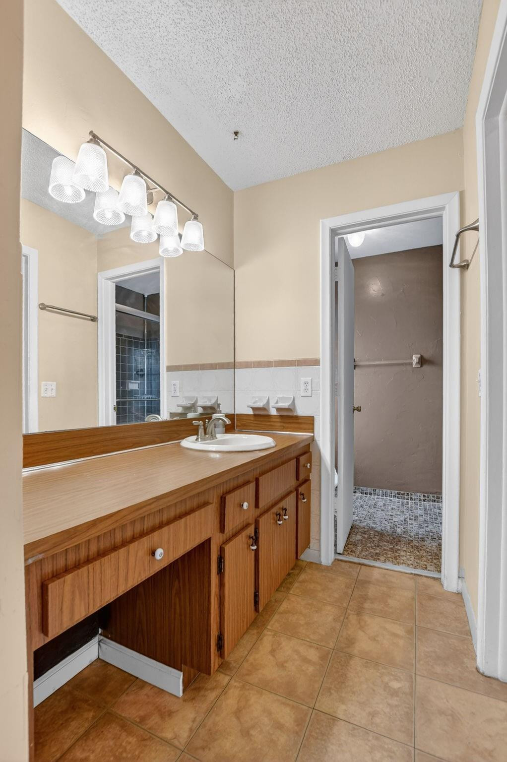 501 NW 54th St