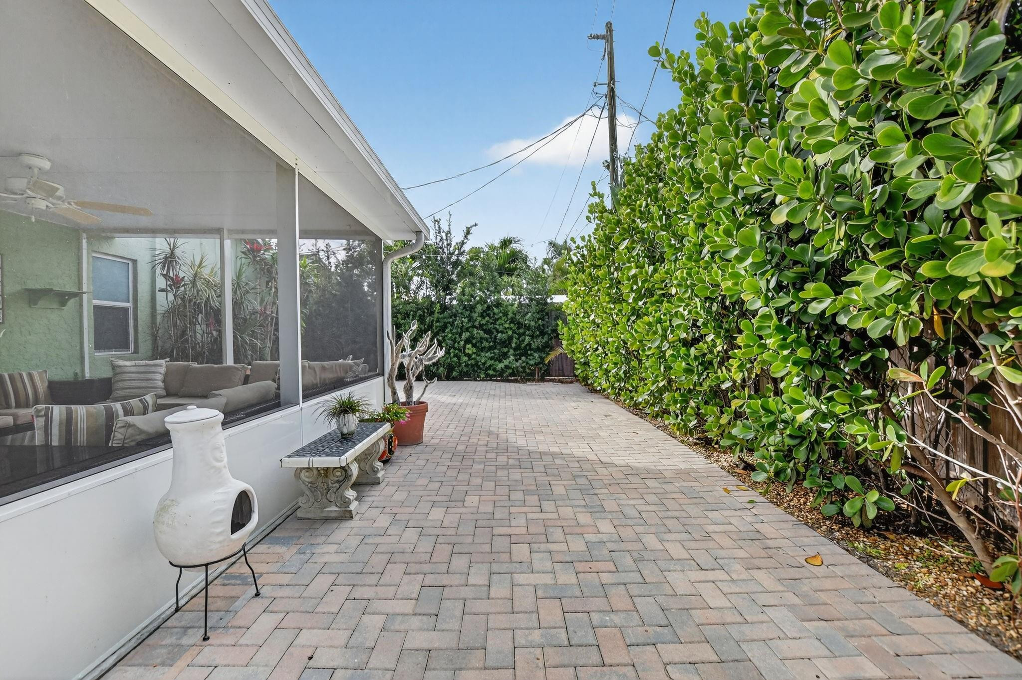501 NW 54th St