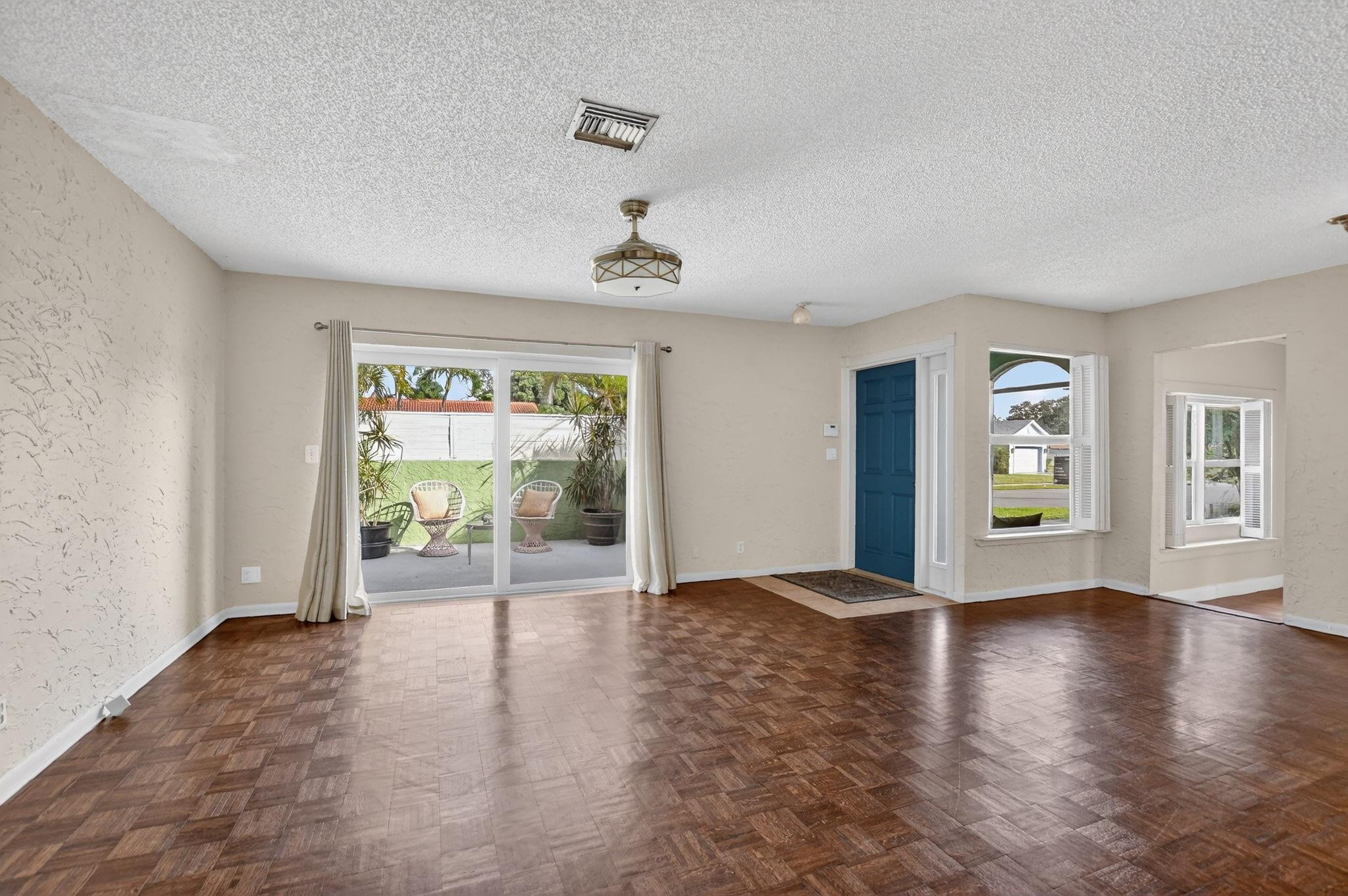 501 NW 54th St