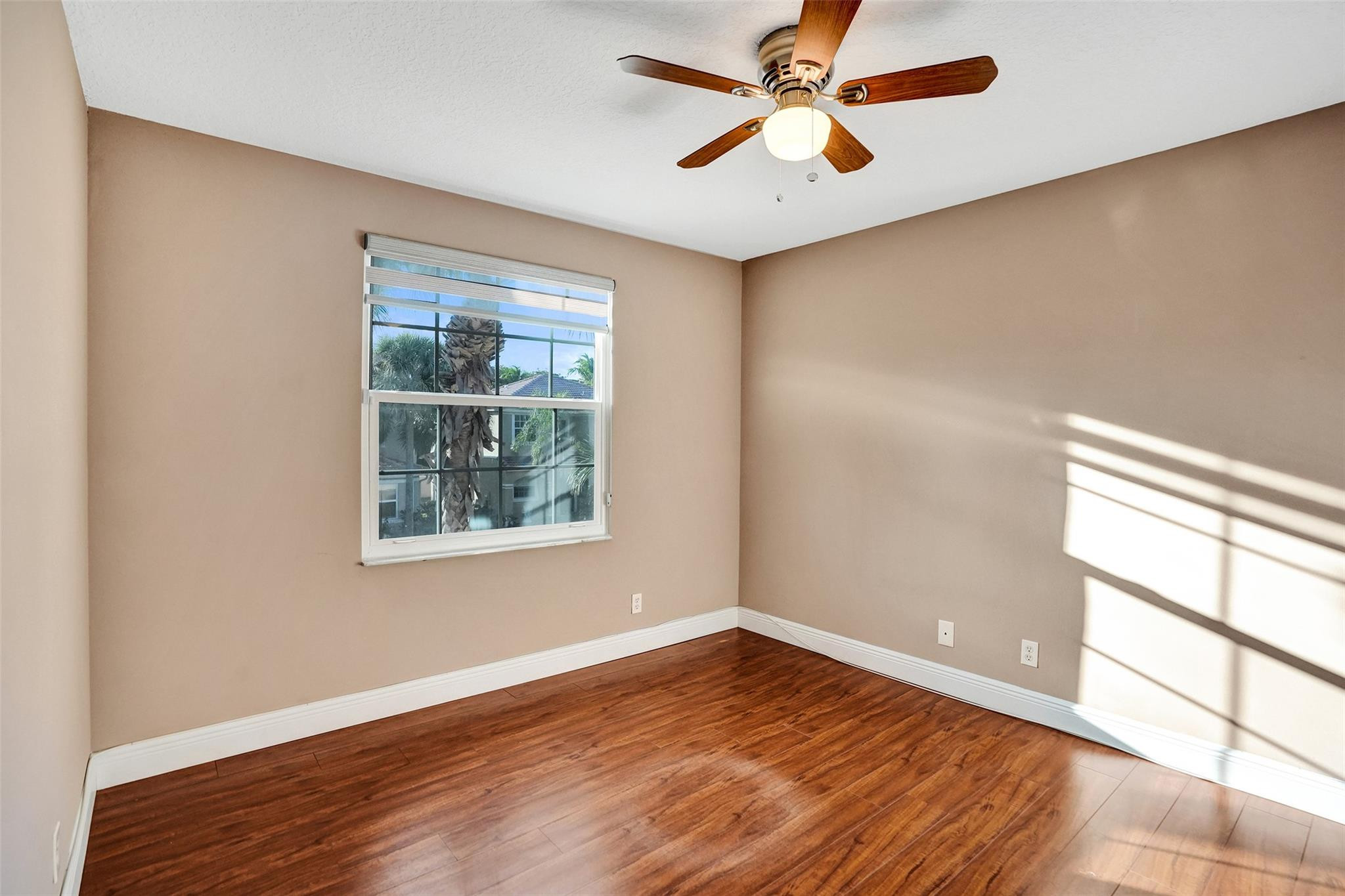869 NW 127th Avenue