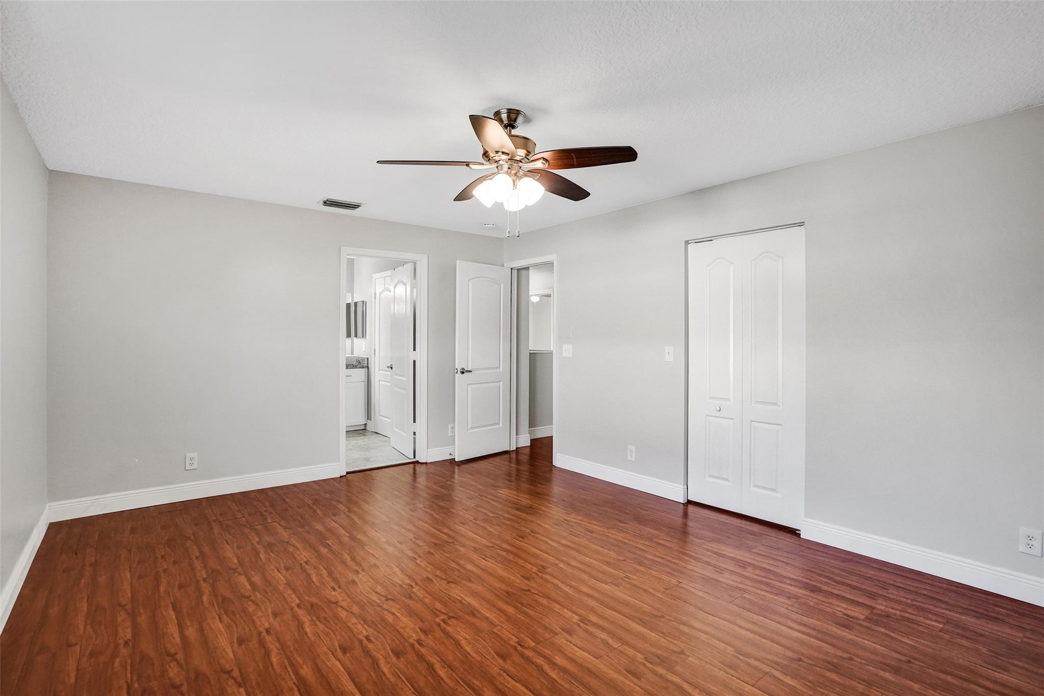 869 NW 127th Avenue